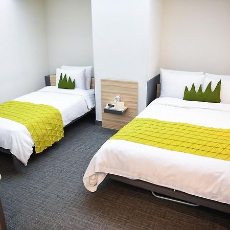 Metro Hotel Myeongdong Сеул Екстер'єр фото