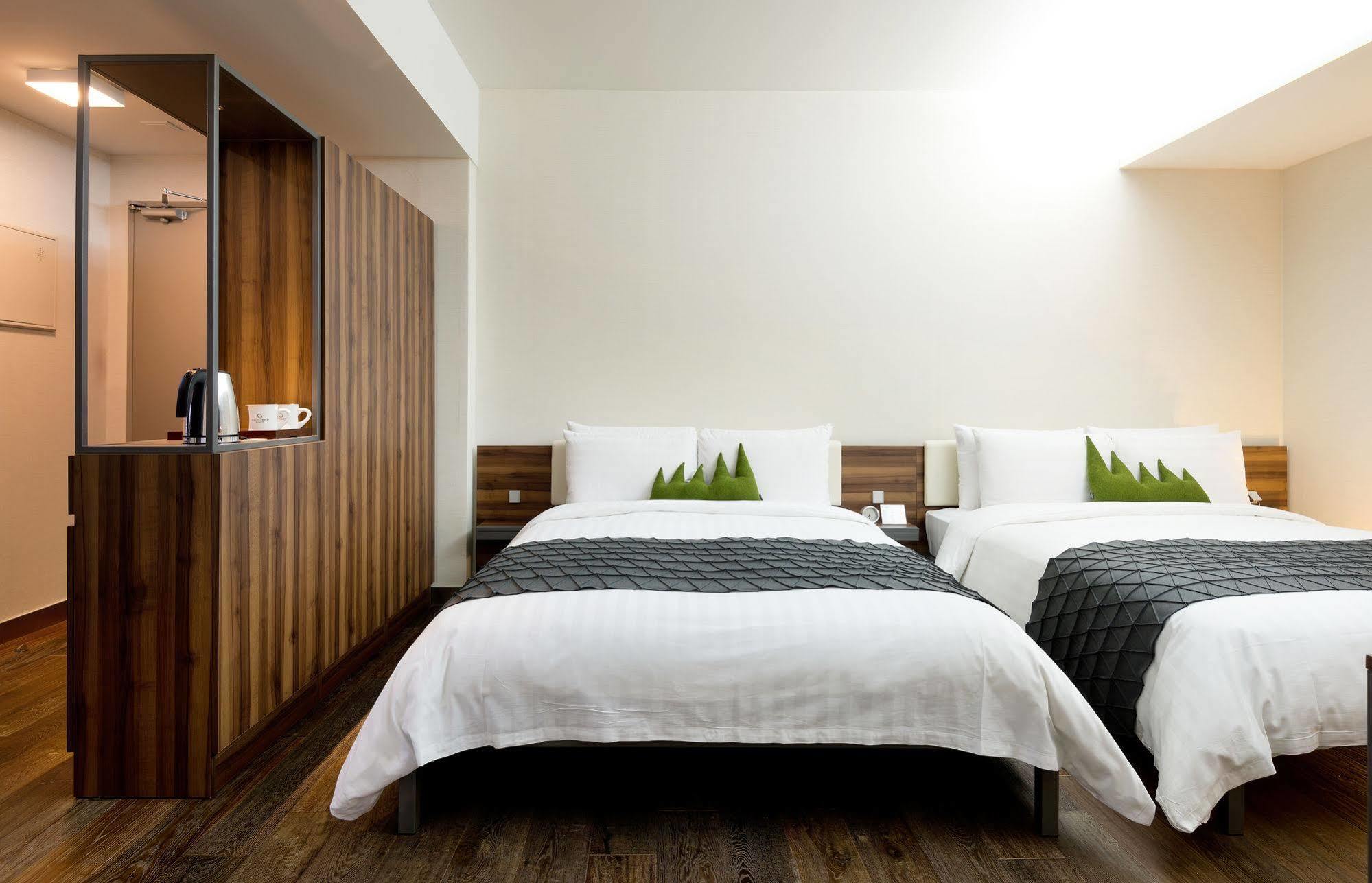 Metro Hotel Myeongdong Сеул Екстер'єр фото