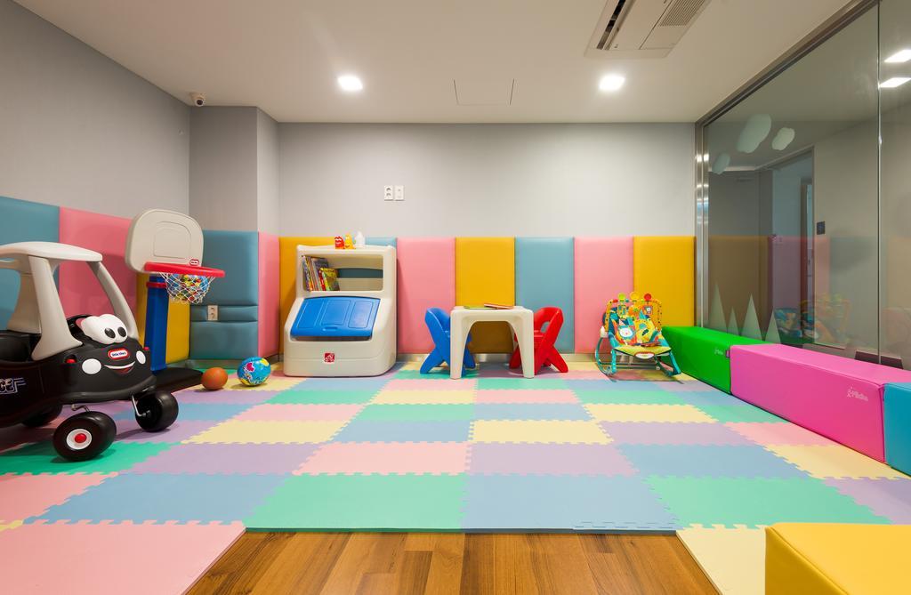 Metro Hotel Myeongdong Сеул Екстер'єр фото